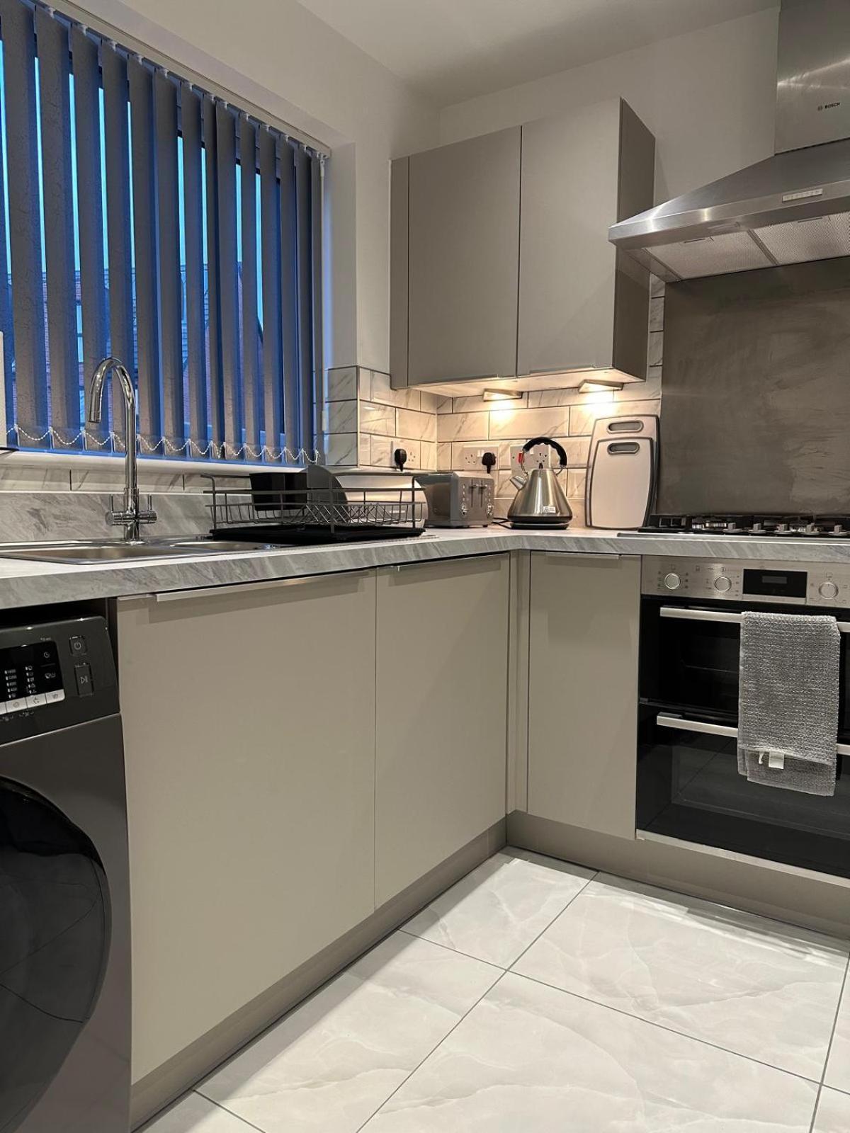 Lush Double With Shared Bathroom Hospedagem domiciliar Manchester