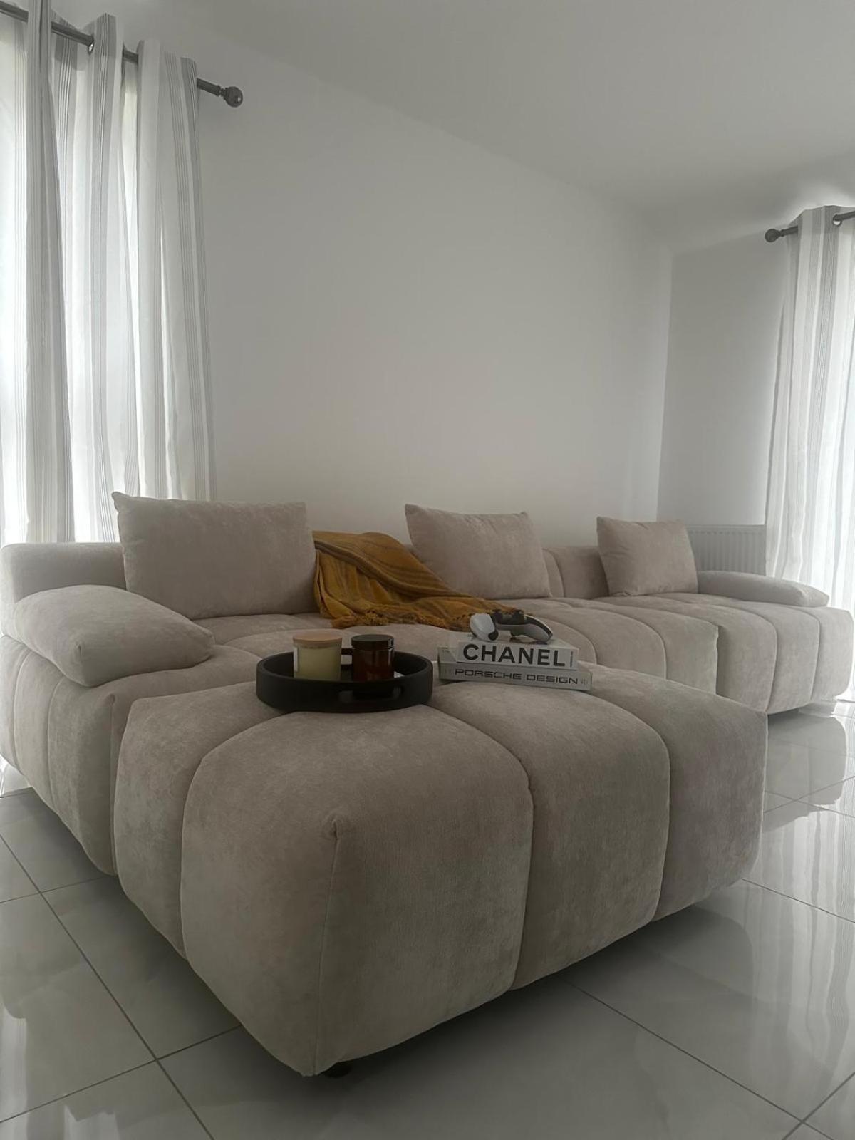 Hospedagem domiciliar Lush Double With Shared Bathroom *